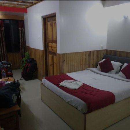 Hotel Knight Inn Shillong Dış mekan fotoğraf